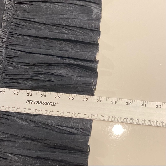 La Perla Midnight Black Ruffled Robe - Picture 12 of 12